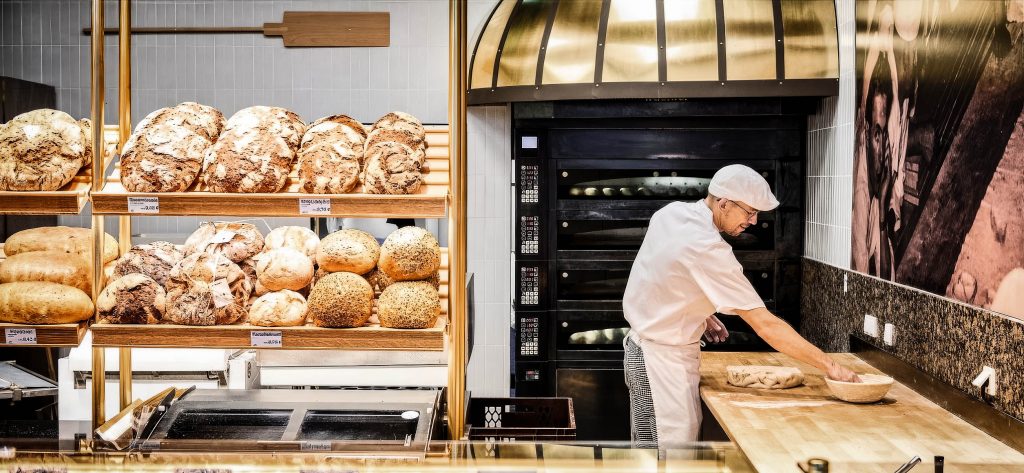 ...und deshalb geht unser Handwerk weit über die Backstube hinaus. In ...